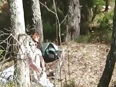 Napaljeni crvenokosa swiss žena vanjski pojas i kurac