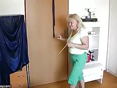 Oldnanny debeli zrele s stara zrela igra sa maca